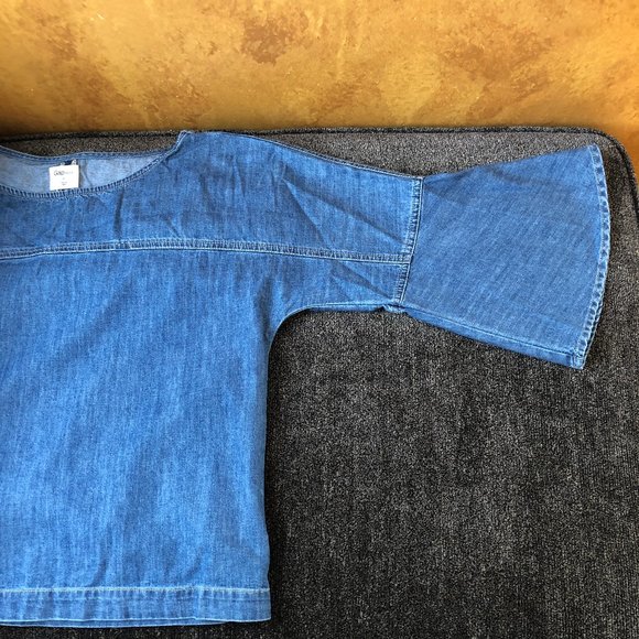 Gap Denim Bell-Sleeve Denim Top - Picture 4 of 6